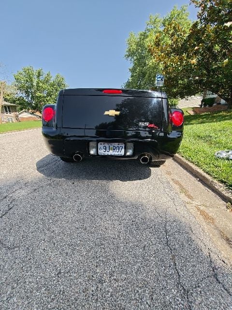 2004 Chevrolet SSR Base