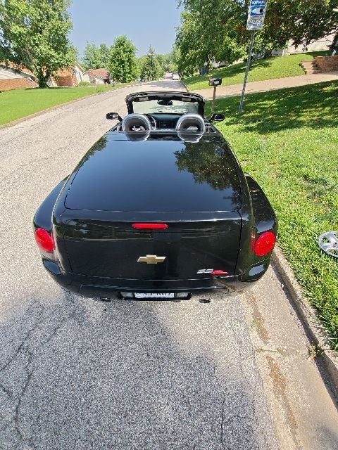 2004 Chevrolet SSR Base