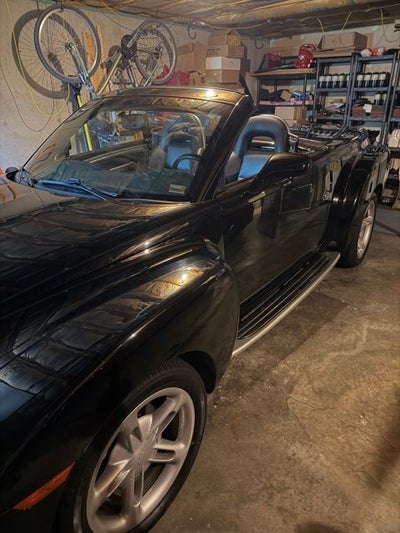 2004 Chevrolet SSR Base