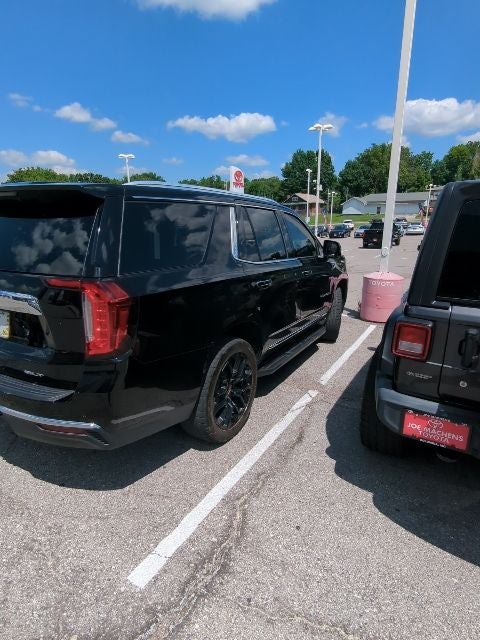 2022 GMC Yukon SLT