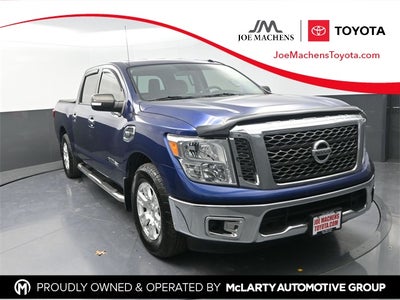 2017 Nissan Titan SV