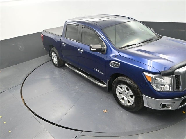 2017 Nissan Titan SV