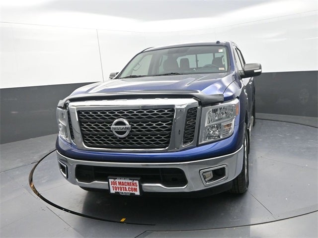 2017 Nissan Titan SV
