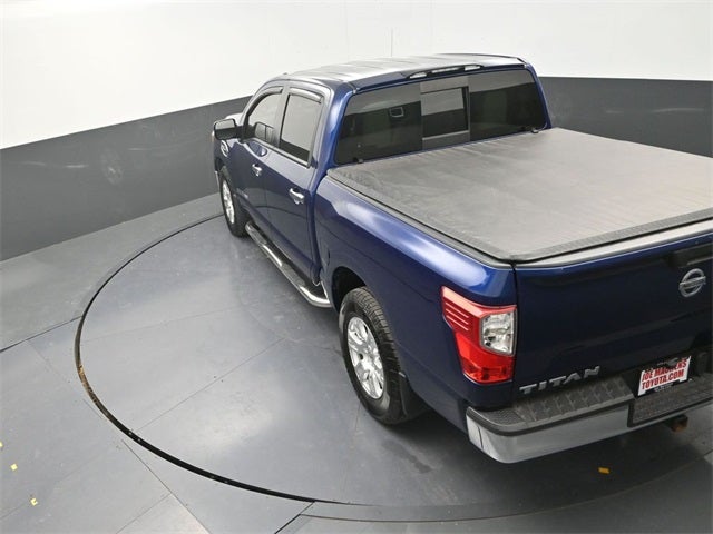 2017 Nissan Titan SV