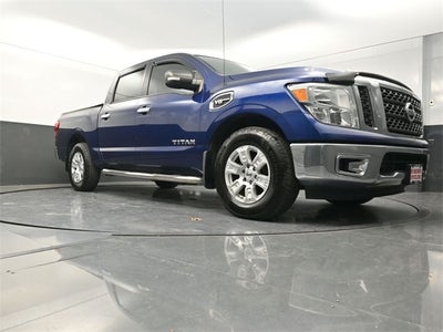 2017 Nissan Titan SV