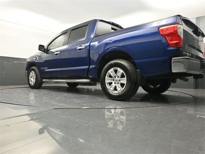 2017 Nissan Titan SV