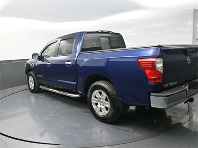 2017 Nissan Titan SV