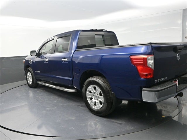 2017 Nissan Titan SV