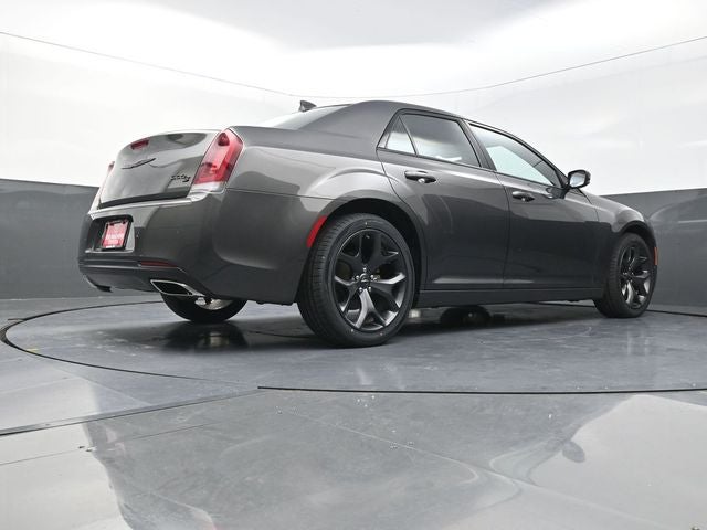 2023 Chrysler 300 S