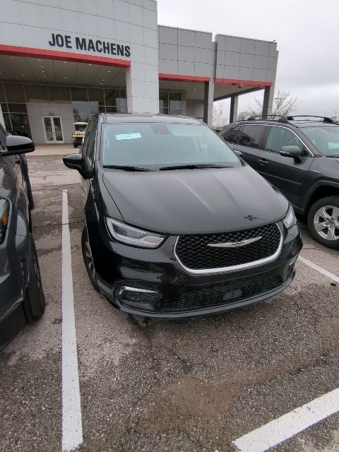 2024 Chrysler Pacifica Hybrid Select