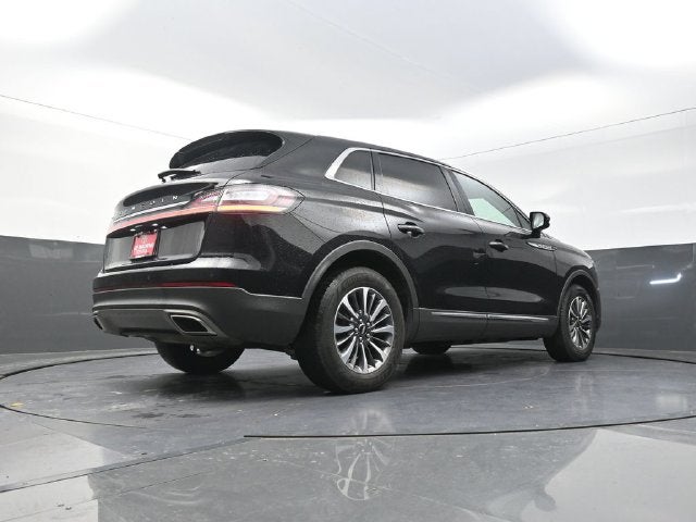 2022 Lincoln Nautilus Standard