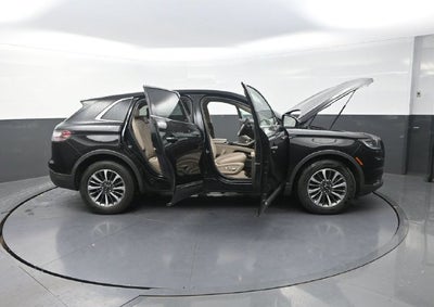 2022 Lincoln Nautilus Standard