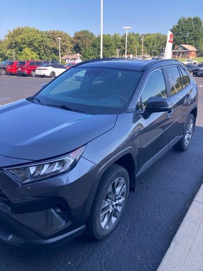 2021 Toyota RAV4 XLE Premium