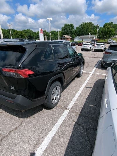 2023 Toyota RAV4 LE