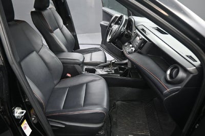 2018 Toyota RAV4 SE