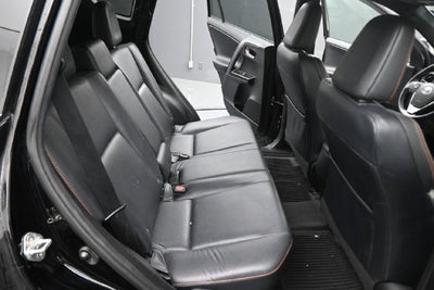 2018 Toyota RAV4 SE