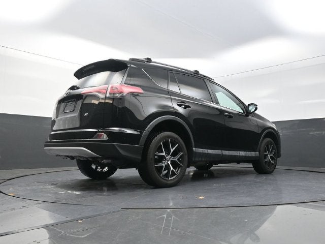 2018 Toyota RAV4 SE
