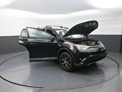 2018 Toyota RAV4 SE