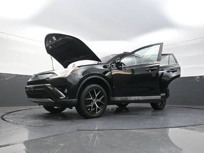 2018 Toyota RAV4 SE