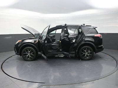 2018 Toyota RAV4 SE