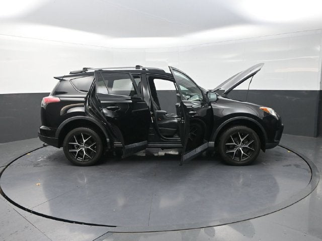 2018 Toyota RAV4 SE