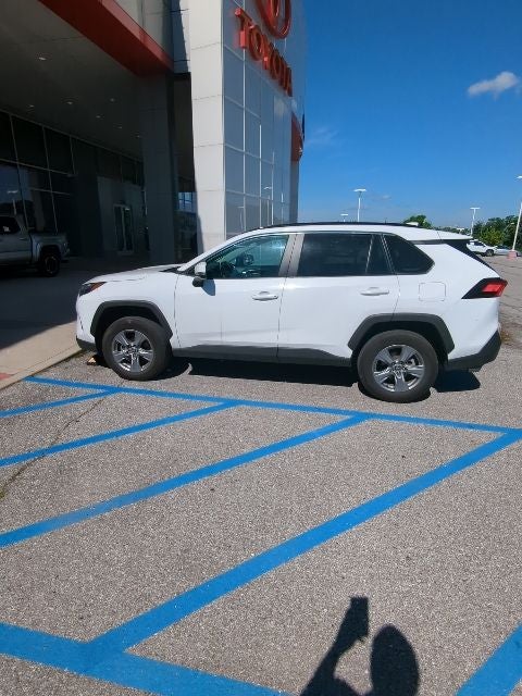 2024 Toyota RAV4 XLE