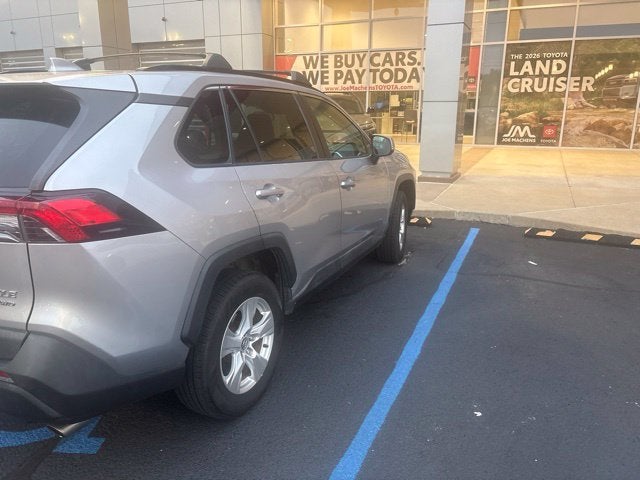 2020 Toyota RAV4 XLE