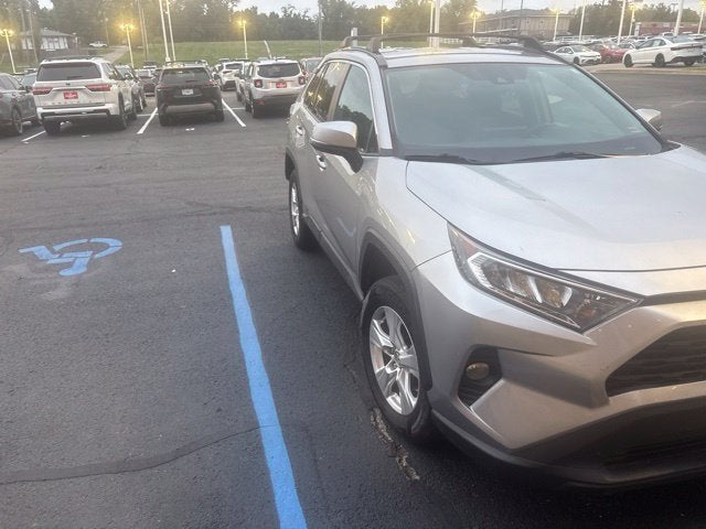 2020 Toyota RAV4 XLE