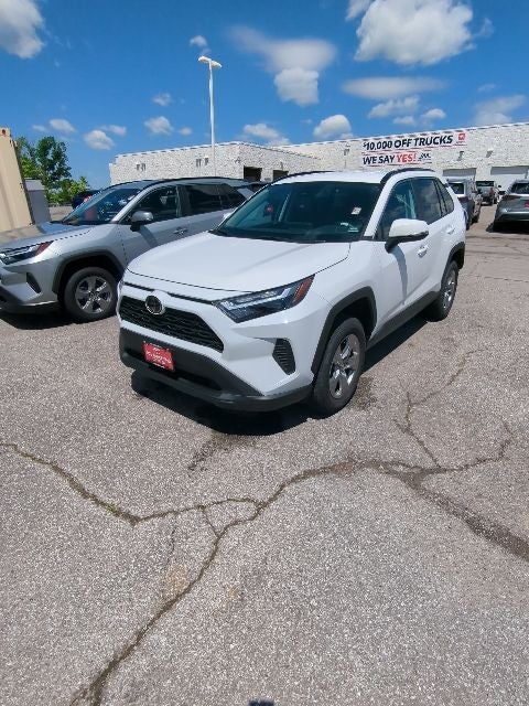 2025 Toyota RAV4 XLE