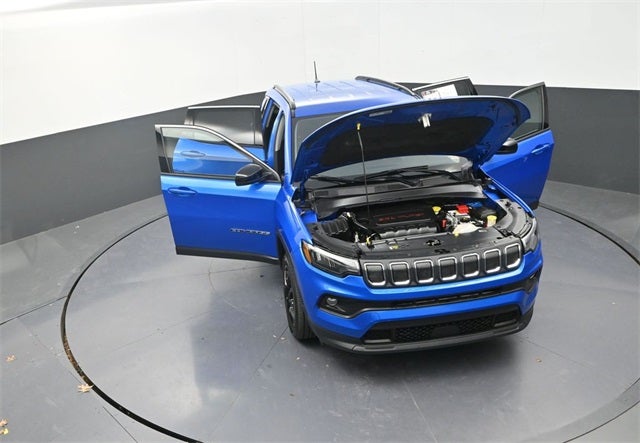 2022 Jeep Compass Latitude Lux