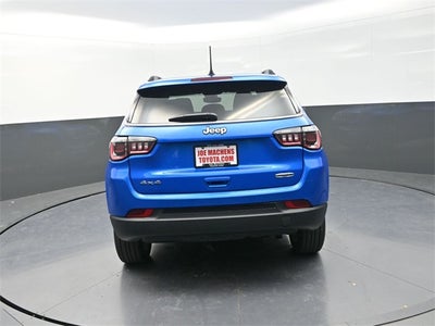 2022 Jeep Compass Latitude Lux