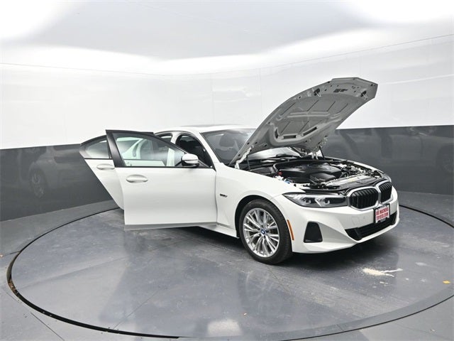 2023 BMW 3 Series 330e xDrive