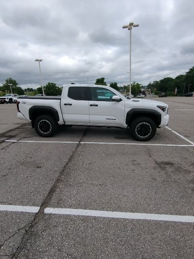 2024 Toyota Tacoma Hybrid TRD Off Road