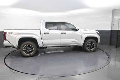 2024 Toyota Tacoma Hybrid TRD Sport