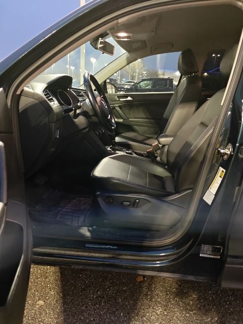 2019 Volkswagen Tiguan 2.0T SEL R-Line 4Motion