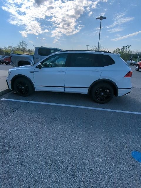 2019 Volkswagen Tiguan 2.0T SEL R-Line 4Motion