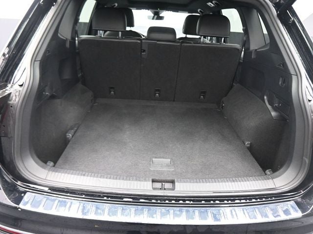 2022 Volkswagen Tiguan 2.0T SEL R-Line