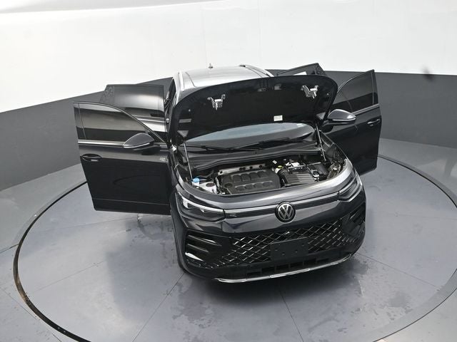 2026 Volkswagen Tiguan 2.0T SEL R-Line Turbo