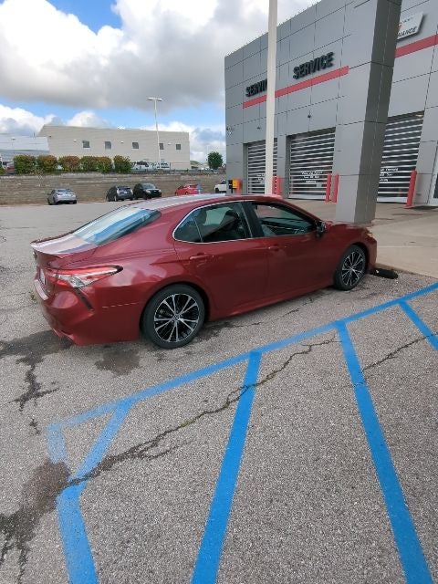 2018 Toyota Camry SE