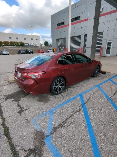 2018 Toyota Camry SE