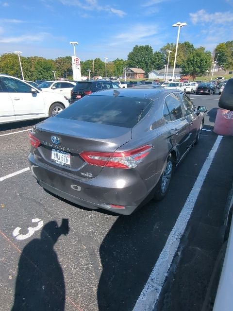 2020 Toyota Camry Hybrid LE