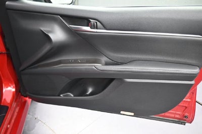 2023 Toyota Camry Hybrid XLE