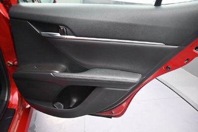 2023 Toyota Camry Hybrid XLE