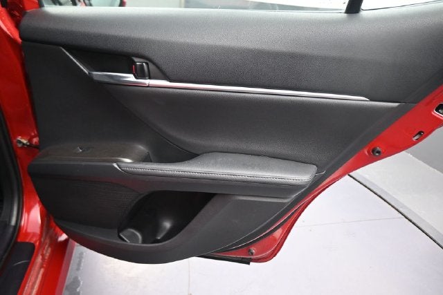 2023 Toyota Camry Hybrid XLE