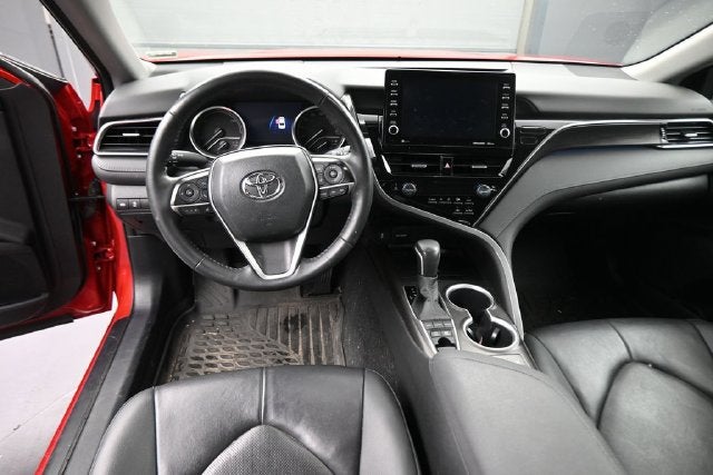 2023 Toyota Camry Hybrid XLE