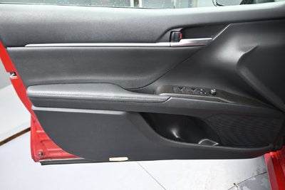 2023 Toyota Camry Hybrid XLE