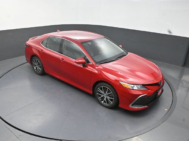 2023 Toyota Camry Hybrid XLE