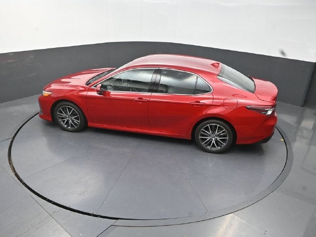 2023 Toyota Camry Hybrid XLE