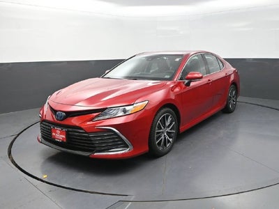 2023 Toyota Camry Hybrid XLE