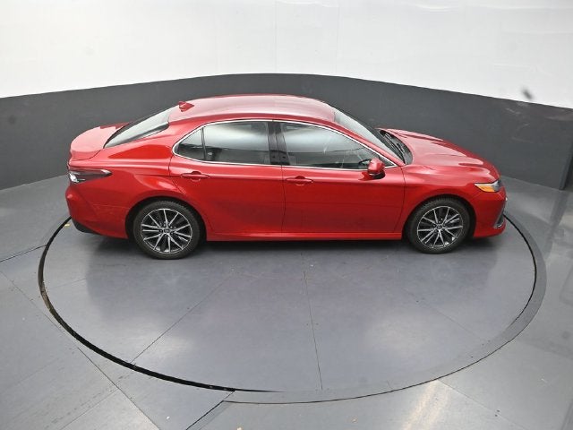 2023 Toyota Camry Hybrid XLE
